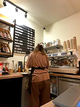 cinnabon  online show from November 6, 2025, 2:51 pm