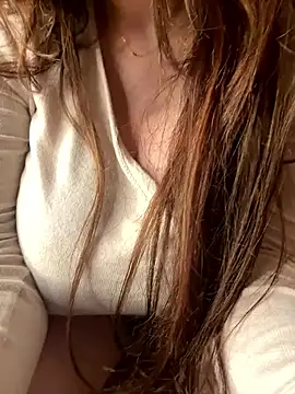 Snapshot of Jessicaaa chatting on March 15, 2025, 8:21 pm Jessicaaa online show from March 15, 2025, 8:21 pm