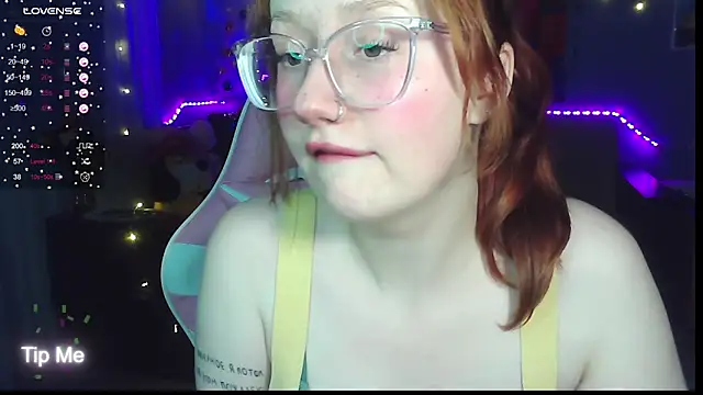 Snapshot of KrisTyBooBsin chatting on December 21, 2024, 3:31 pm KrisTyBooBsin online show from December 21, 2024, 3:31 pm