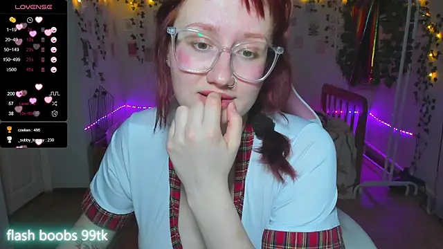 Snapshot of KrisTyBooBsin chatting on February 28, 2025, 9:12 pm KrisTyBooBsin online show from February 28, 2025, 9:12 pm