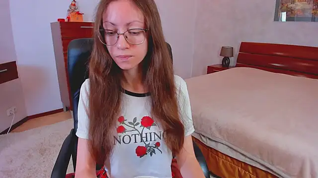 Snapshot of Pantyhose_Mila chatting on October 24, 2025, 7:10 pm Pantyhose Mila online show from October 24, 2025, 7:10 pm