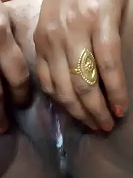 Snapshot of Tameesh_sexy_mistress chatting on January 8, 2025, 7:45 pm Tameesh sexy mistress online show from January 8, 2025, 7:45 pm
