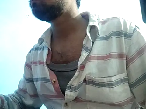 Ishan003 online show from December 16, 2025, 3:39 pm