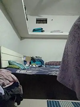 Snapshot of Priya_Strip chatting on October 13, 2025, 8:25 am Priya Strip online show from October 13, 2025, 8:25 am