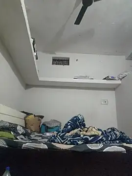 Snapshot of Priya_Strip chatting on November 7, 2025, 1:33 pm Priya Strip online show from November 7, 2025, 1:33 pm