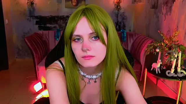 Snapshot of LolaAsmus chatting on December 31, 2024, 4:46 pm LolaAsmus online show from December 31, 2024, 4:46 pm