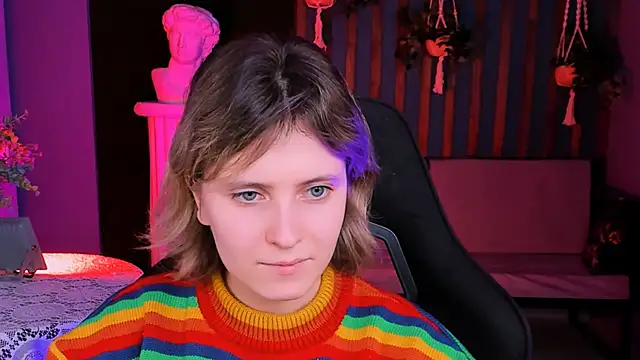 Snapshot of LolaAsmus chatting on January 14, 2025, 11:31 am LolaAsmus online show from January 14, 2025, 11:31 am