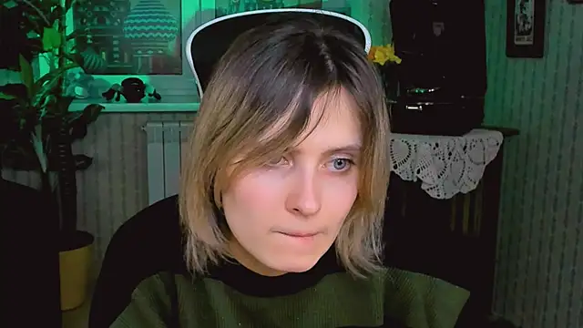 Snapshot of LolaAsmus chatting on January 24, 2025, 11:15 am LolaAsmus online show from January 24, 2025, 11:15 am