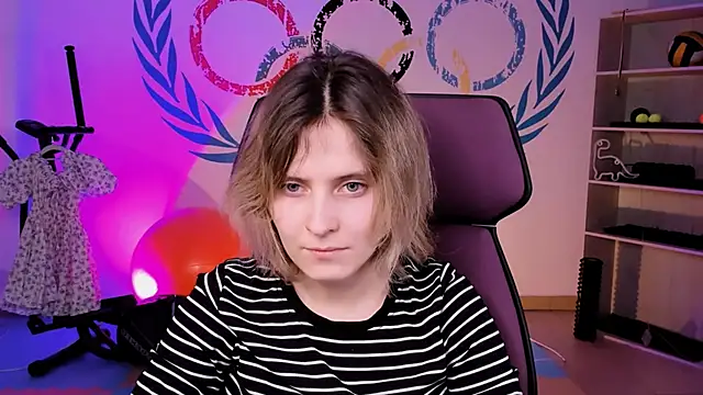 Snapshot of LolaAsmus chatting on February 1, 2025, 8:08 am LolaAsmus online show from February 1, 2025, 8:08 am