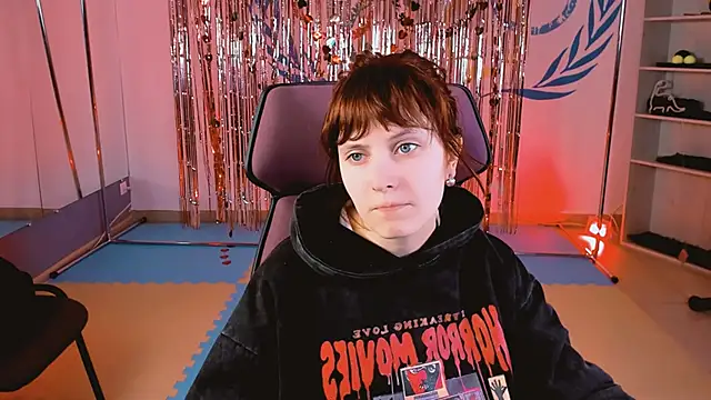 Snapshot of LolaAsmus chatting on March 4, 2025, 7:41 am LolaAsmus online show from March 4, 2025, 7:41 am