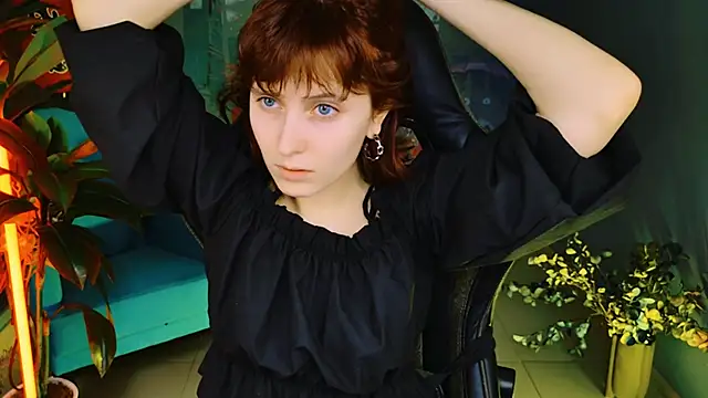 Snapshot of LolaAsmus chatting on March 10, 2025, 12:15 pm LolaAsmus online show from March 10, 2025, 12:15 pm