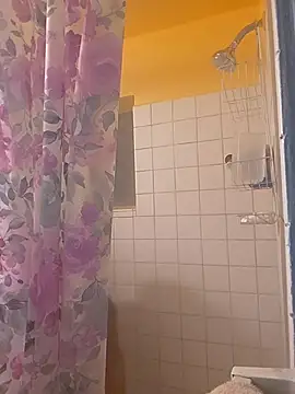 Jovende28 online show from November 2, 2025, 10:28 am