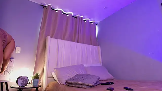 Snapshot of Shenoa1 chatting on December 2, 2025, 3:18 pm Shenoa1 online show from December 2, 2025, 3:18 pm