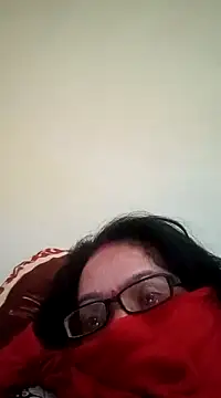 Snapshot of heenage chatting on February 14, 2025, 8:42 am heenage online show from February 14, 2025, 8:42 am