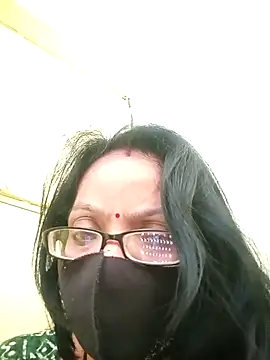 Snapshot of heenage chatting on February 21, 2025, 10:50 am heenage online show from February 21, 2025, 10:50 am