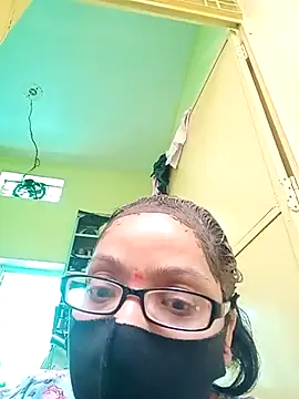 Snapshot of heenage chatting on March 23, 2025, 9:10 am heenage online show from March 23, 2025, 9:10 am