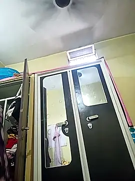 Snapshot of heenage chatting on October 6, 2025, 5:16 am heenage online show from October 6, 2025, 5:16 am