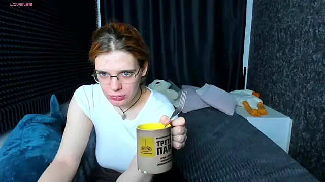 KIKI Krash online show from January 27, 2025, 10:49 am