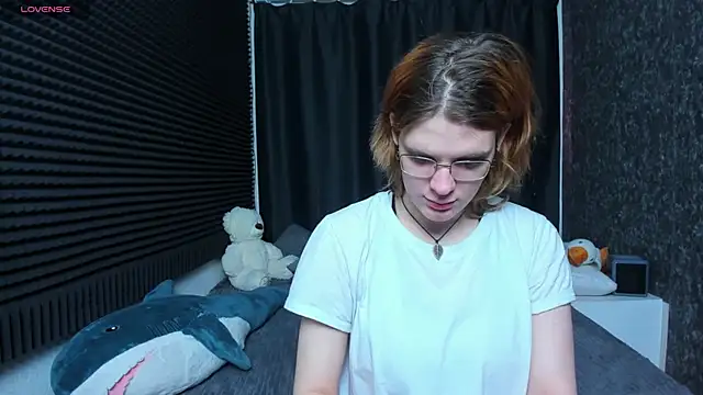 KIKI Krash online show from February 20, 2025, 10:27 am