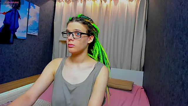 KIKI Krash online show from October 3, 2025, 10:01 am