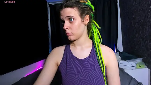 KIKI Krash online show from November 30, 2025, 10:41 am