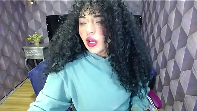 Snapshot of Sofiacowperx chatting on January 19, 2025, 11:23 am Sofiacowperx online show from January 19, 2025, 11:23 am