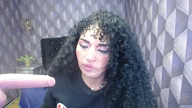 Snapshot of Sofiacowperx chatting on January 27, 2025, 11:11 am Sofiacowperx online show from January 27, 2025, 11:11 am