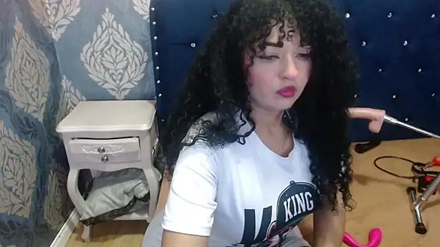 Snapshot of Sofiacowperx chatting on October 11, 2025, 4:49 pm Sofiacowperx online show from October 11, 2025, 4:49 pm