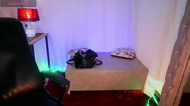 Snapshot of Jsneiidy_ATH chatting on September 10, 2025, 4:34 am Jsneiidy ATH online show from September 10, 2025, 4:34 am