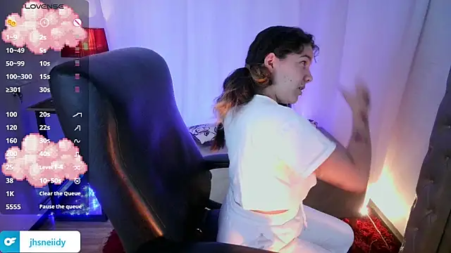 Snapshot of Jsneiidy_ATH chatting on September 12, 2025, 3:39 am Jsneiidy ATH online show from September 12, 2025, 3:39 am