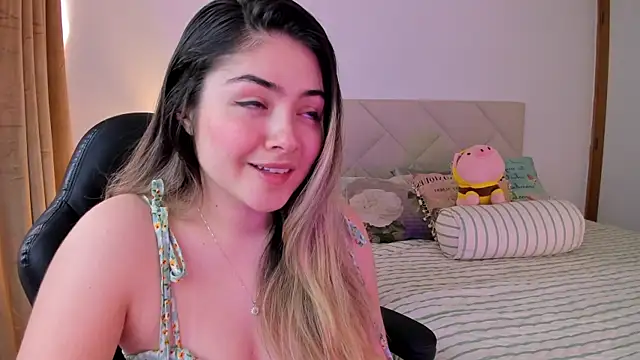 Lau Bee online show from December 10, 2024, 3:33 pm