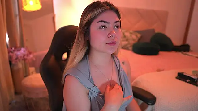 Lau Bee online show from October 19, 2025, 5:24 pm