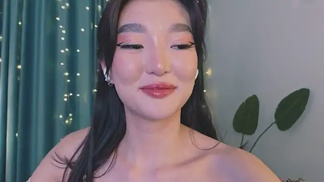 Snapshot of AudreyMell chatting on February 4, 2025, 5:55 pm AudreyMell online show from February 4, 2025, 5:55 pm