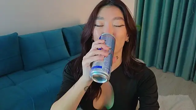 Snapshot of AudreyMell chatting on October 16, 2025, 2:29 pm AudreyMell online show from October 16, 2025, 2:29 pm