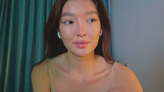 Snapshot of AudreyMell chatting on October 28, 2025, 2:20 pm AudreyMell online show from October 28, 2025, 2:20 pm