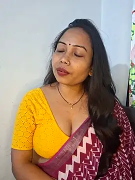 Snapshot of DREAM_GIRL-30 chatting on November 2, 2025, 4:53 pm DREAM GIRL-30 online show from November 2, 2025, 4:53 pm