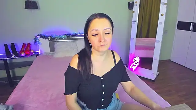 Snapshot of AngellLika chatting on December 5, 2024, 4:34 pm AngellLika online show from December 5, 2024, 4:34 pm