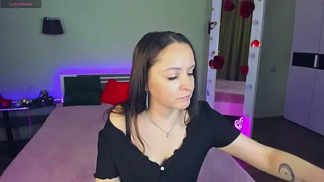 Snapshot of AngellLika chatting on September 19, 2025, 12:50 pm AngellLika online show from September 19, 2025, 12:50 pm
