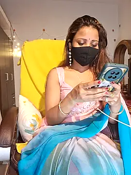 Snapshot of Cute-Tara chatting on January 22, 2025, 8:49 pm Cute-Tara online show from January 22, 2025, 8:49 pm
