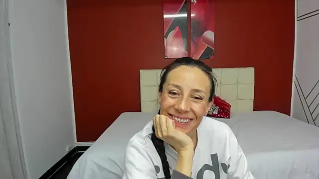 Snapshot of Abrillee1 chatting on March 1, 2025, 10:31 pm Abrillee1 online show from March 1, 2025, 10:31 pm