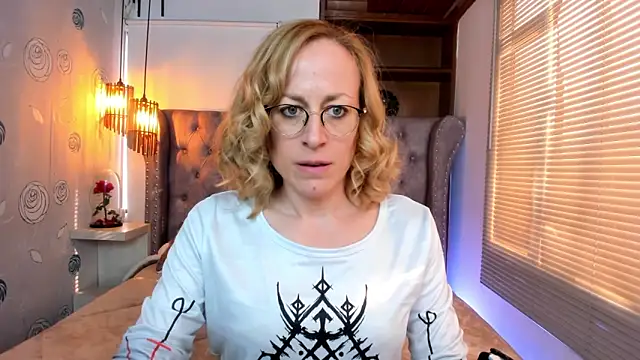 Snapshot of SammySanders chatting on January 8, 2025, 9:34 pm SammySanders online show from January 8, 2025, 9:34 pm