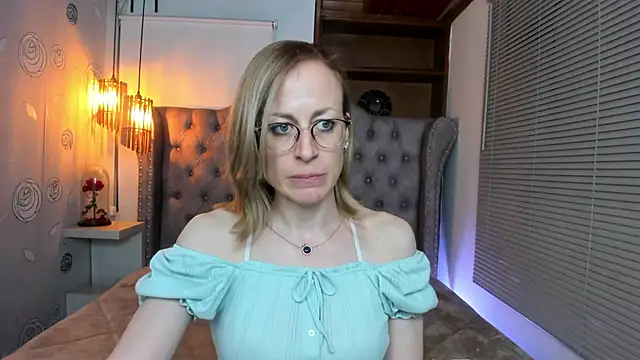 Snapshot of SammySanders chatting on January 29, 2025, 11:35 pm SammySanders online show from January 29, 2025, 11:35 pm