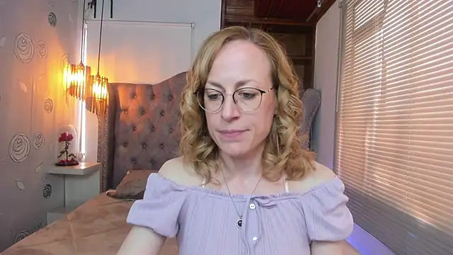 Snapshot of SammySanders chatting on February 18, 2025, 7:30 pm SammySanders online show from February 18, 2025, 7:30 pm