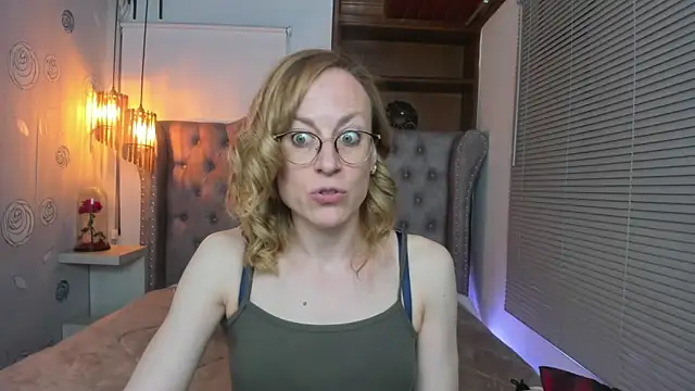 Snapshot of SammySanders chatting on March 13, 2025, 11:27 pm SammySanders online show from March 13, 2025, 11:27 pm