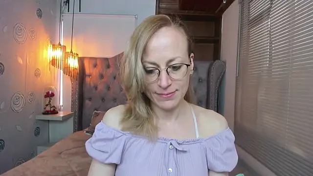 Snapshot of SammySanders chatting on March 22, 2025, 12:14 pm SammySanders online show from March 22, 2025, 12:14 pm