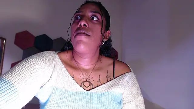 Snapshot of ViolethRammtein chatting on February 9, 2025, 10:21 pm ViolethRammtein online show from February 9, 2025, 10:21 pm