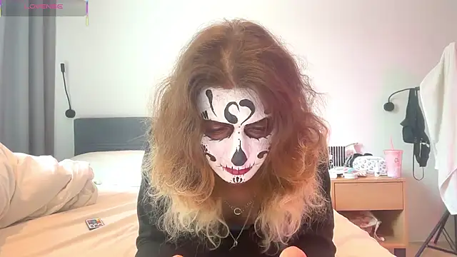 Alice Pinkhead online show from October 31, 2025, 8:15 am