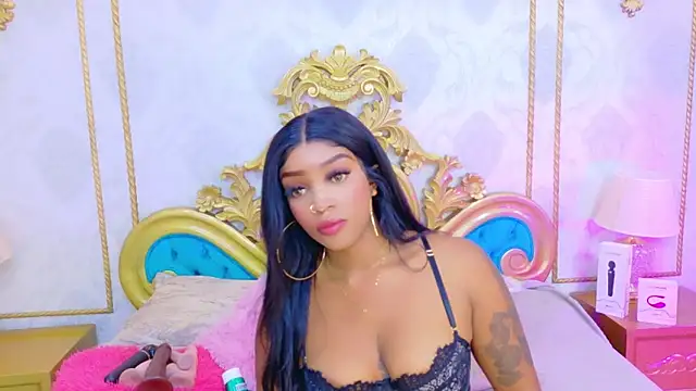 Snapshot of SalomeRestrepo chatting on November 8, 2025, 4:56 am SalomeRestrepo online show from November 8, 2025, 4:56 am