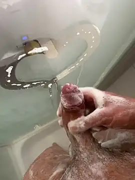 Snapshot of YoungCouple0604 chatting on October 7, 2025, 10:56 am YoungCouple0604 online show from October 7, 2025, 10:56 am