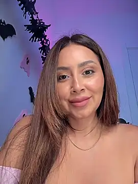 Snapshot of vixen_allure chatting on October 25, 2025, 11:51 am vixen allure online show from October 25, 2025, 11:51 am